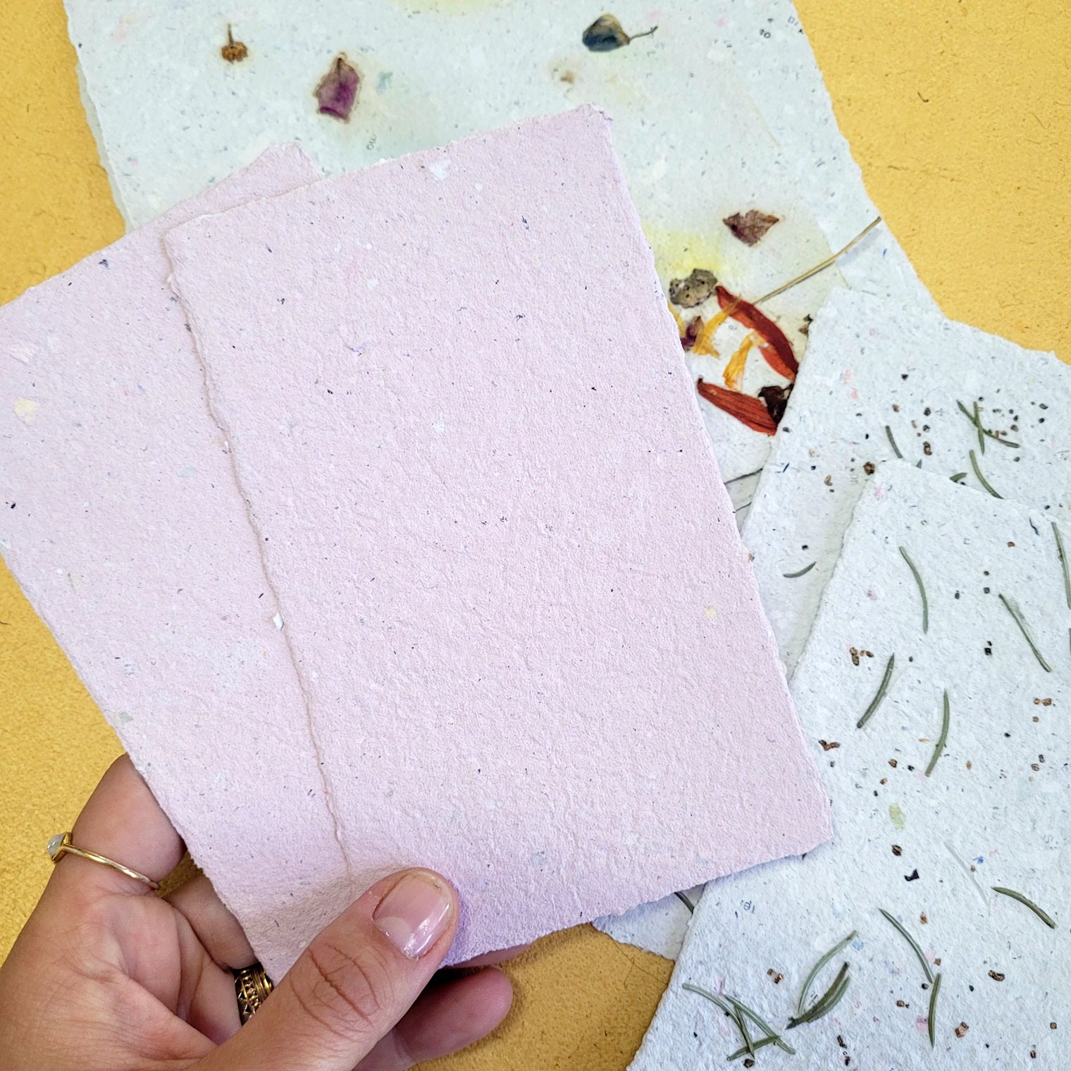 Craft and creative recycled papermaking workshop - Upcycling - 5 hours