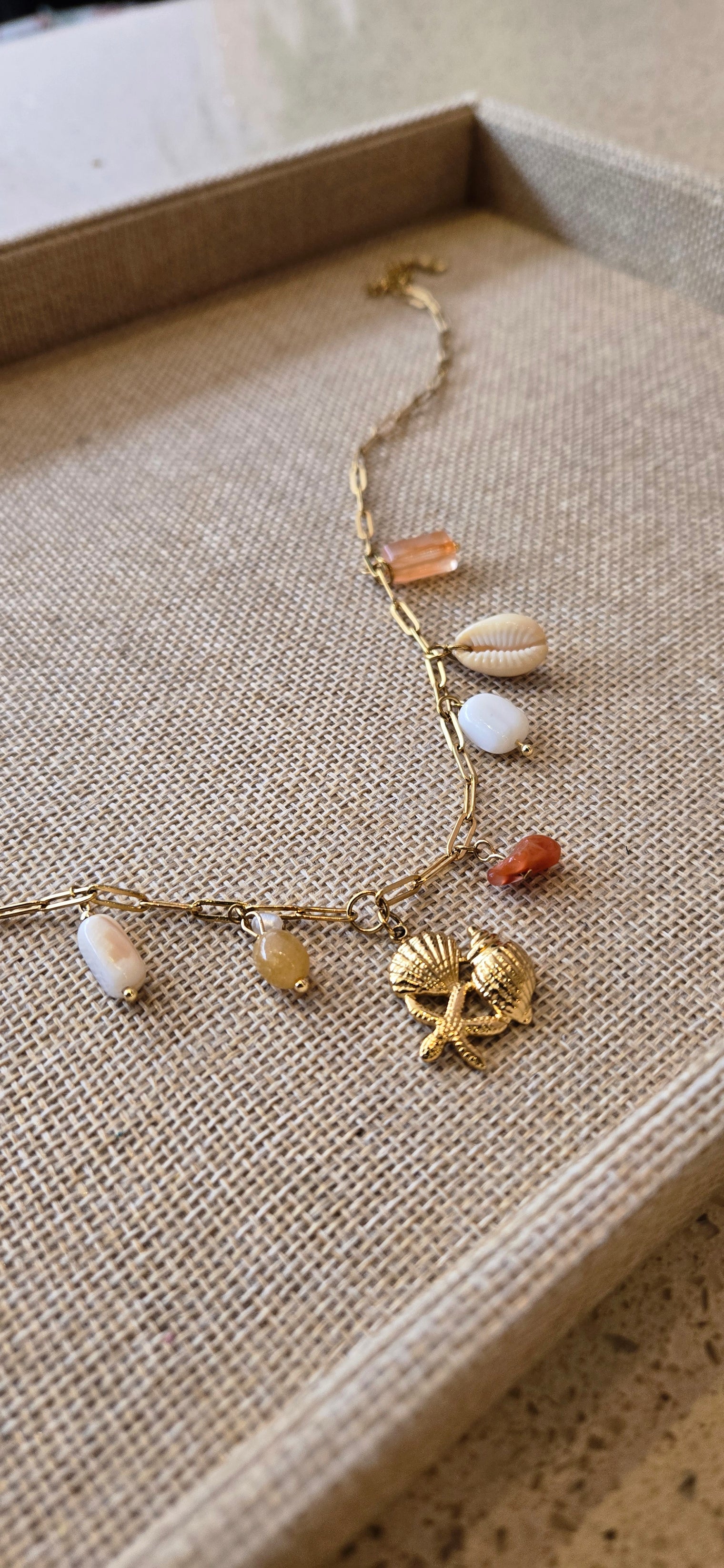 Atelier fabrique ton bijou à breloques- bar à bijoux -sur réservation 2 à 3h