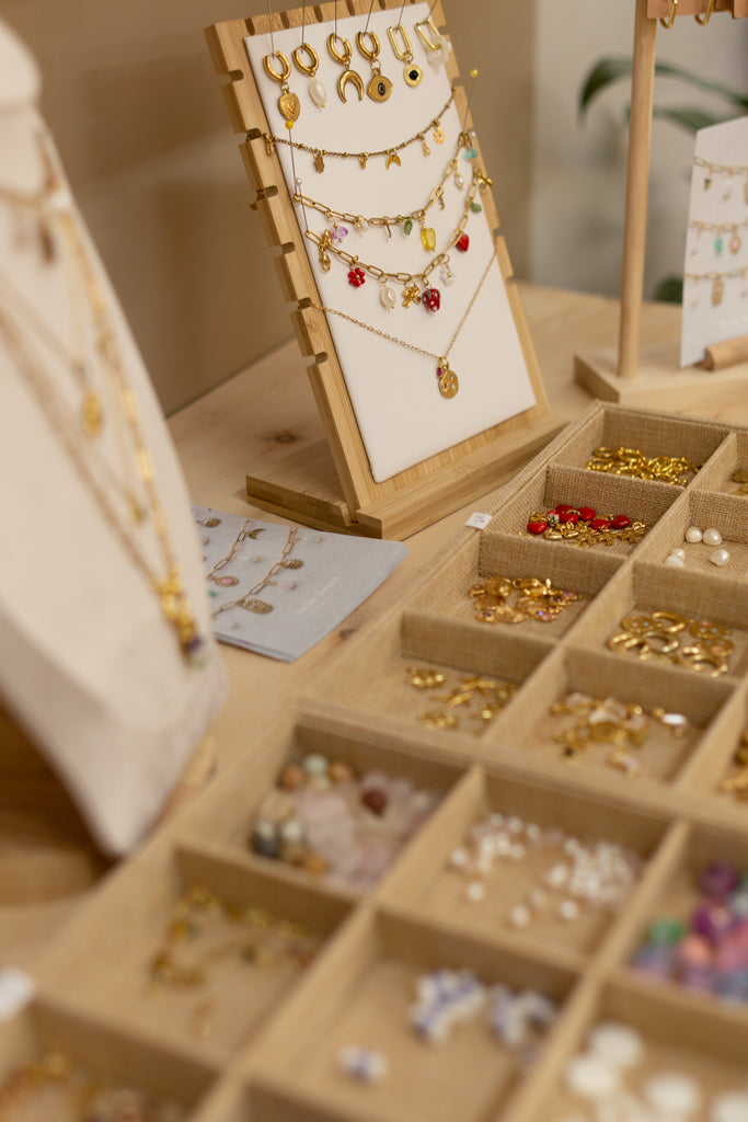Workshop: make your own charm jewelry - jewelry bar - 2 hours by reservation