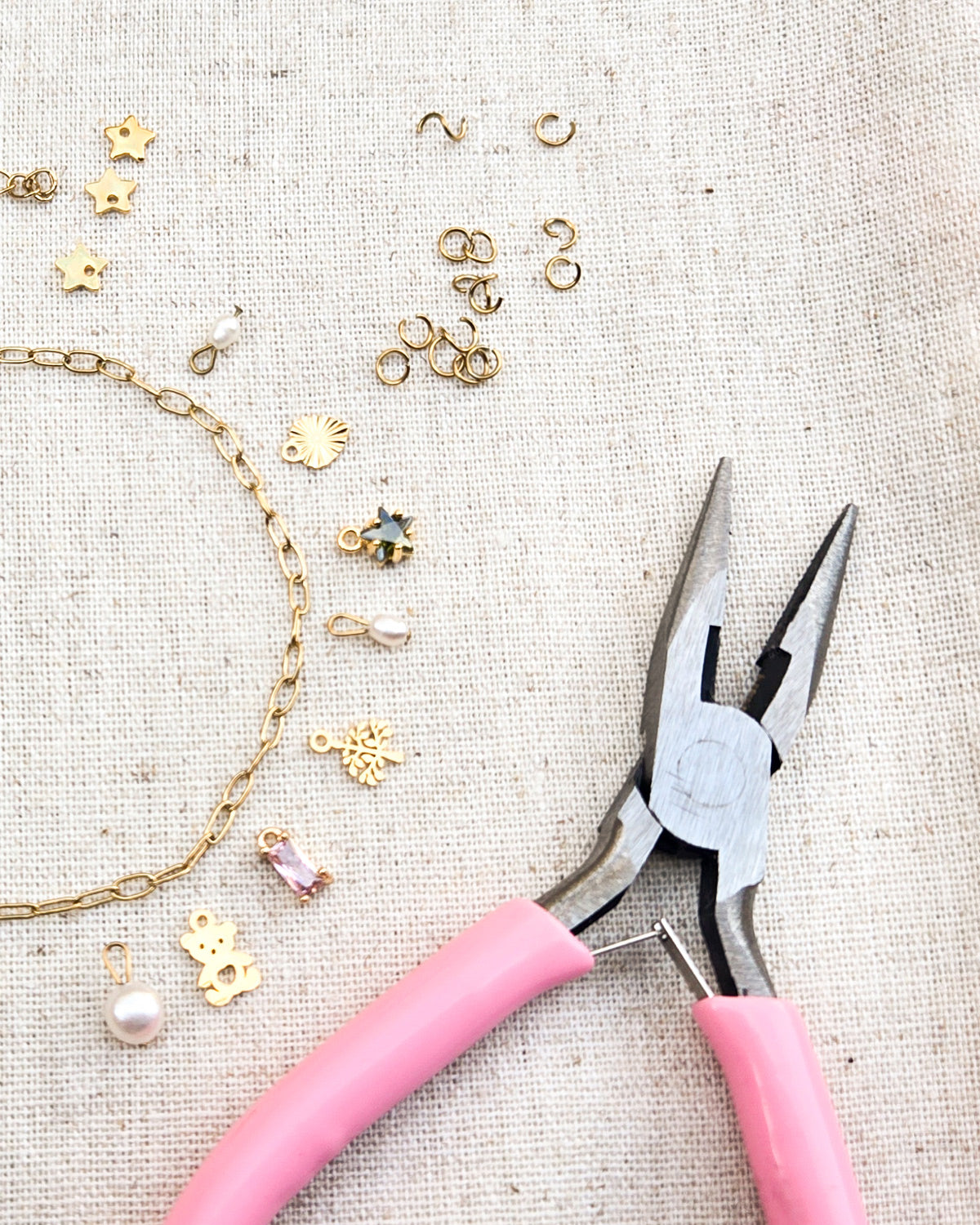 Creative Box, DIY KIT Making a Cutie Charm Bracelet