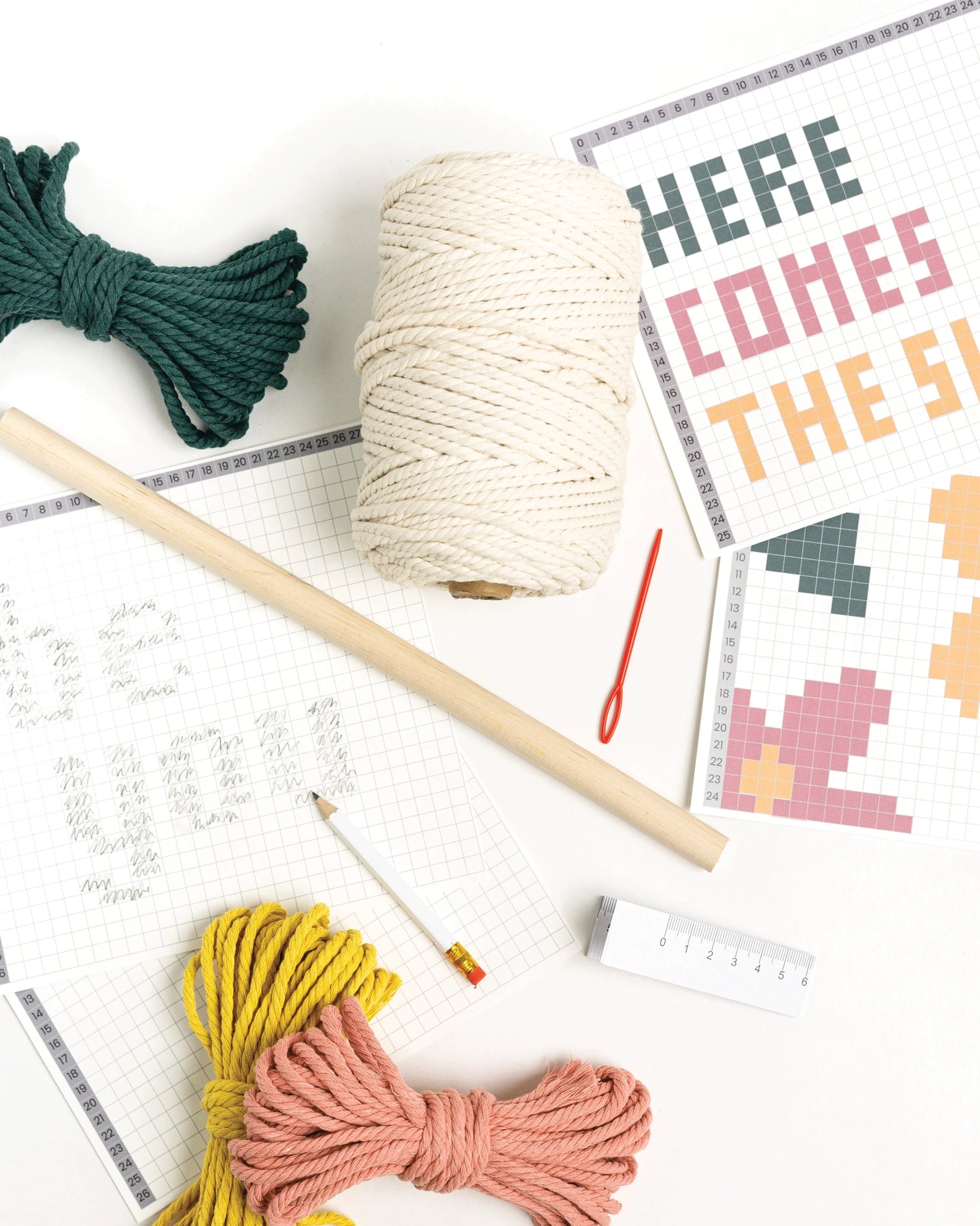 Kit fabrication d'une suspension murale, Kit de macramé, macramé pour débutant, kit créatif macramé, kit tissage, coffret créatif, kit créatif, ensemble créatif, corde cotton, corde de macramé, macramé quote