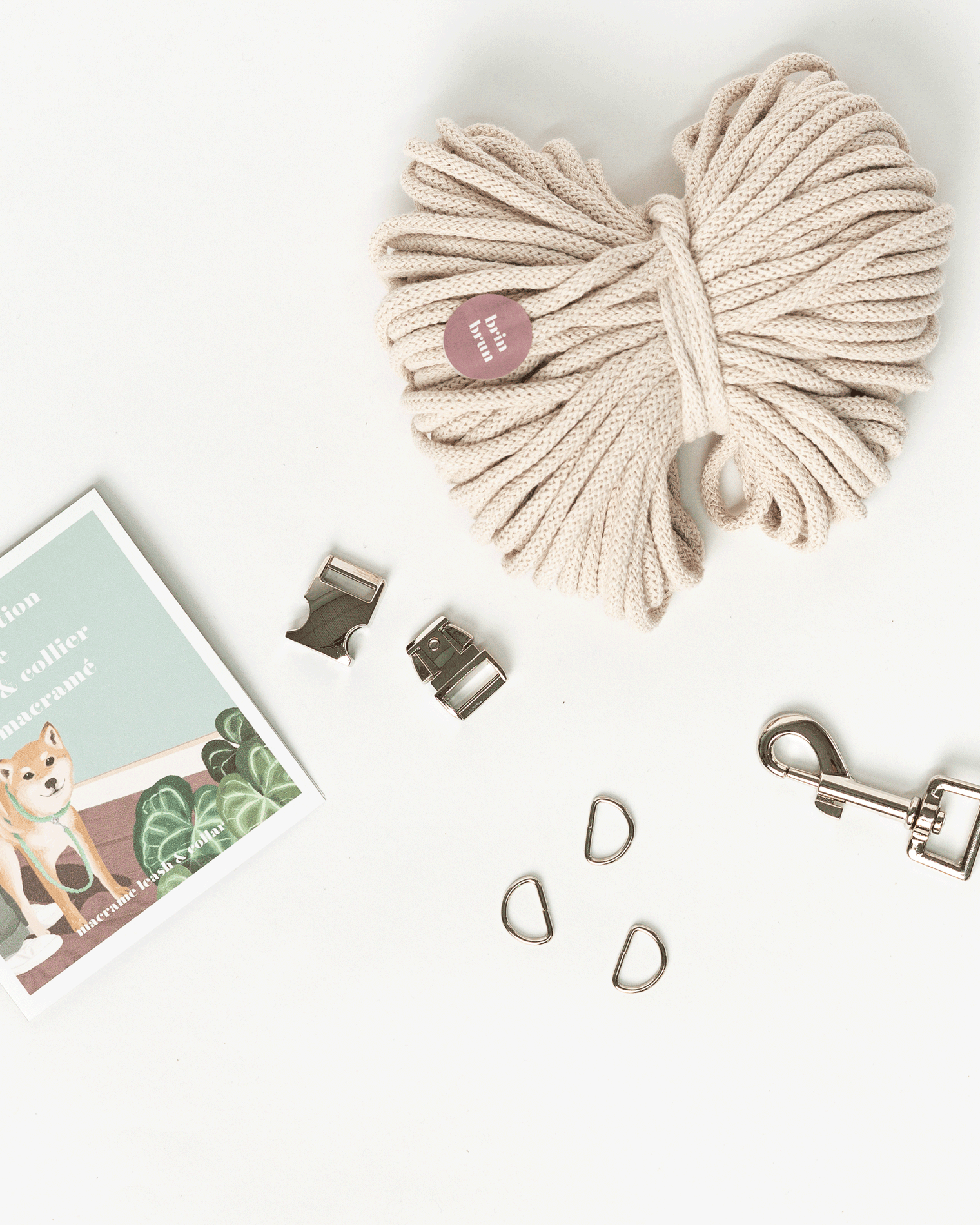 Fabrication d'une laisse de chien et collier en macramé