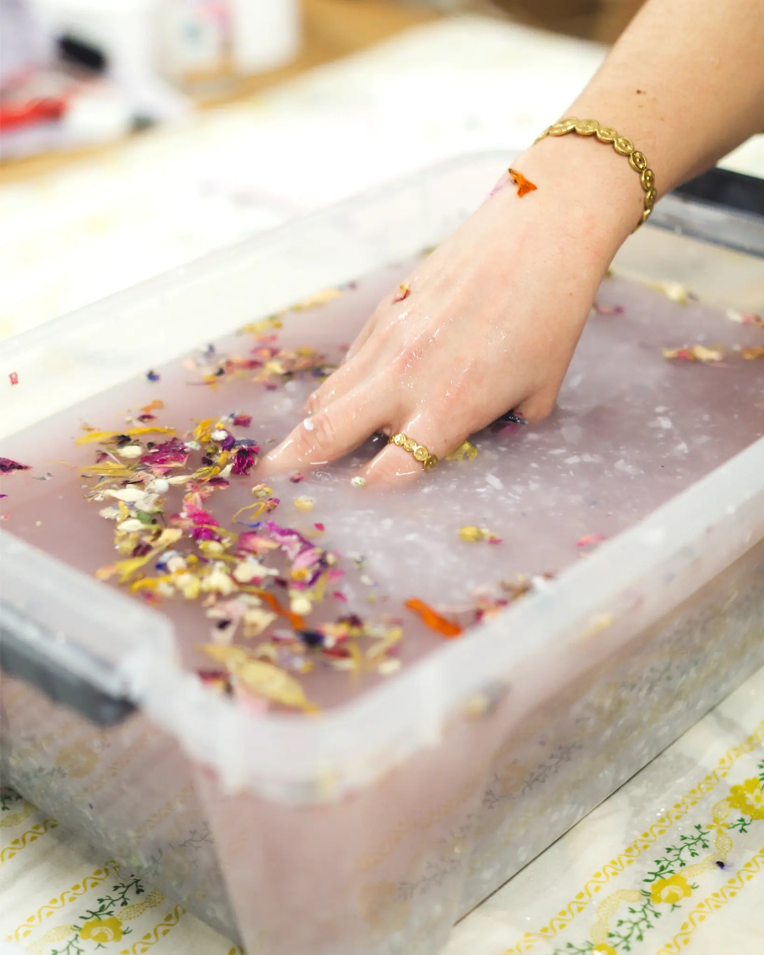 Craft and creative recycled papermaking workshop - Upcycling - 5 hours