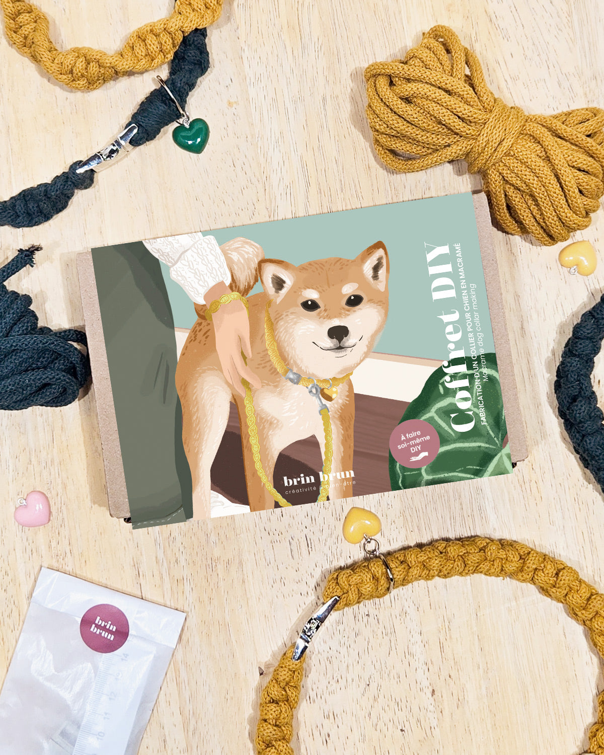 Coffret créatif – Fabrication d’un collier pour chien personnalisé en macramé